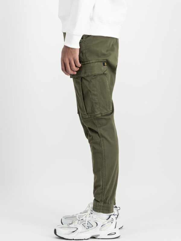 ALPHA INDUSTRIESPantalon"Airman Pant"color verde