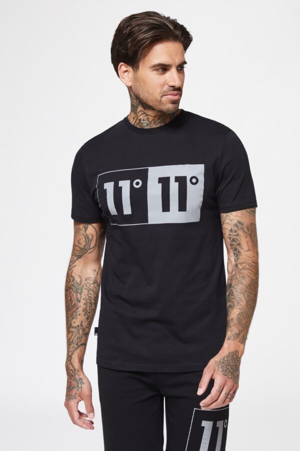 11 DEGREES Camiseta " Box Graphic " color negro