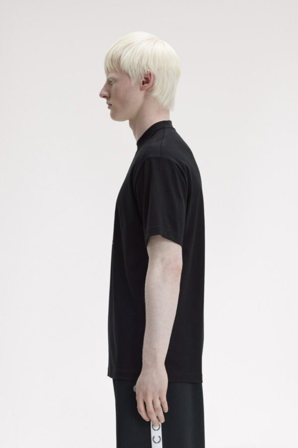 FRED PERRYCamiseta"Box Graphic"color negro