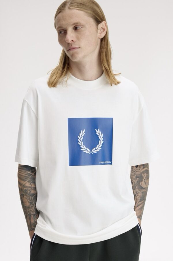 FRED PERRYCamiseta"Box Graphic"color blanco