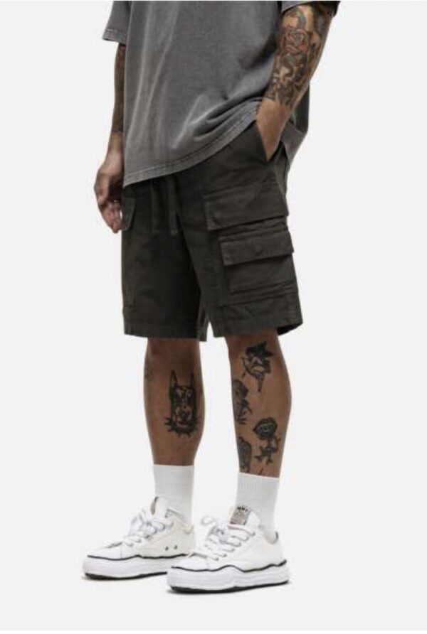 GOOD FOR NOTHING Bermuda " CARGO SHORTS " color kaki