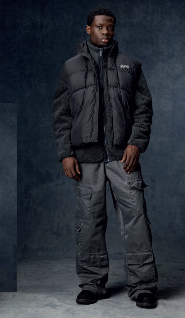 KARL KANI Chaleco " Sport Patch Arctic Puffer Vest black " color negro