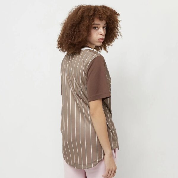 KARL KANI Camiseta " KK Varsity Block Pinstripe Baseball Shirt taupe/brown/white "