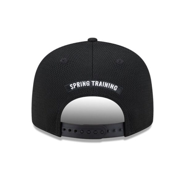 NEW ERAGorra"M GROW950 H1 CHIWHI OTC"color negro