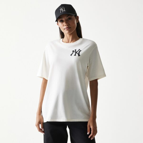 NEW ERACamiseta"MLB FOOD GRPHC REG TEE NEYMET OWHITE"color blanco