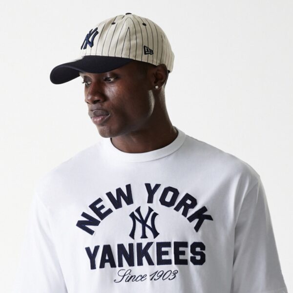 NEW ERACamiseta"MLB HERITAGE OS TEE NEYYAN WHI"color blanco