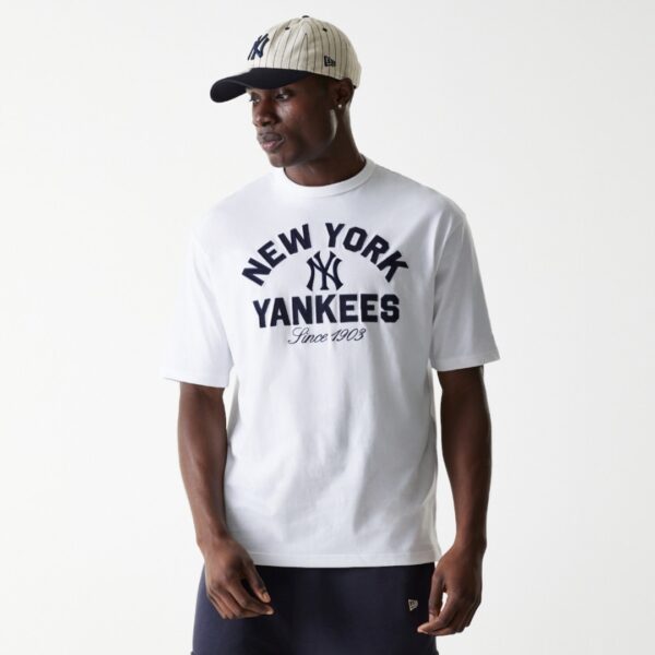 NEW ERACamiseta"MLB HERITAGE OS TEE NEYYAN WHI"color blanco