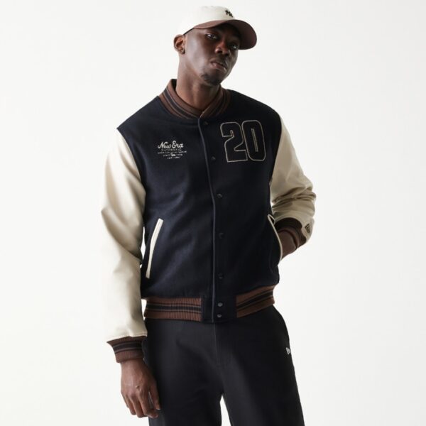 NEW ERAChaqueta"NE VARSITY JCKT NEWERA BLK"color negro