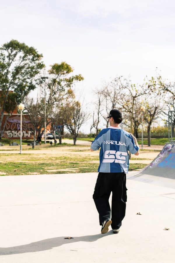 NOFUSSCamiseta"Retro Goal Nofuss"color azul