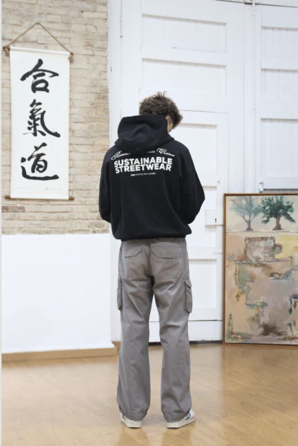 NOIR ESSENCESudadera"Ginza Hoodie"color nego