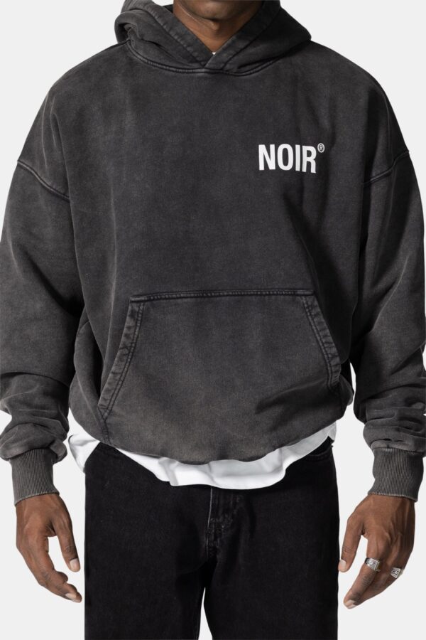 NOIR ESSENCESudadera"Essence Washed Black Hoodie"color negro