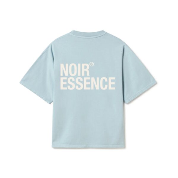 NOIR ESSENCECamiseta"Essence Baby Blue t-shirt"color azul