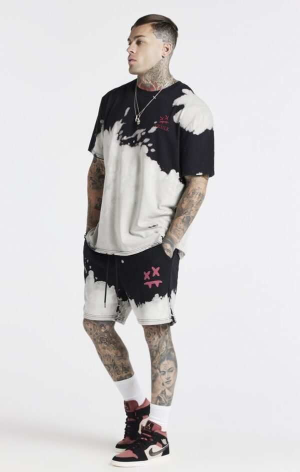 SIKSILK Bermuda " x Steve Aoki Bleach Wash  " color negro-blanco