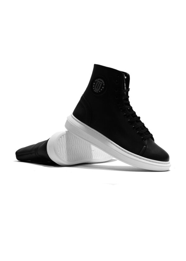 THE UNTOUCHABLE Sneakers " BASKET VI " color negro-blanco