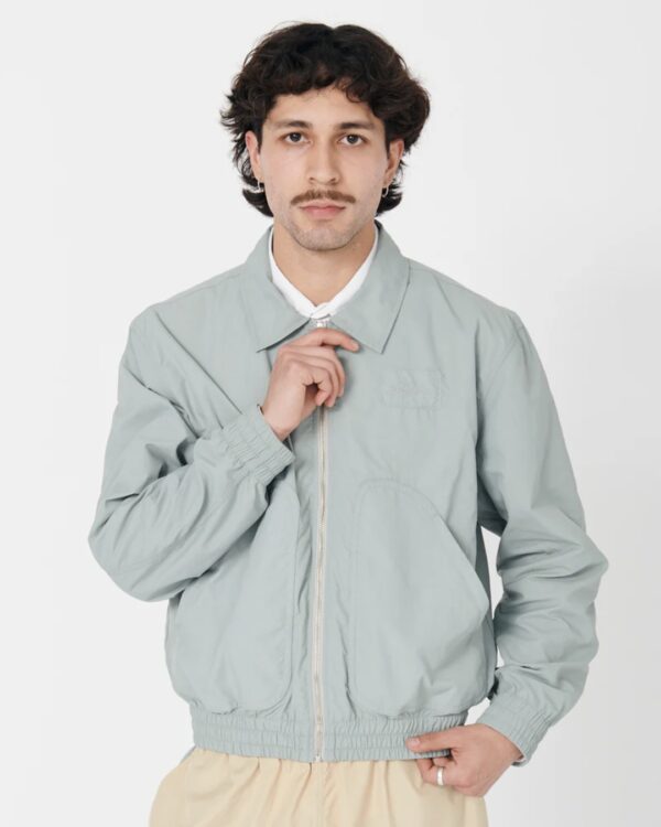 WE ARE NOT FRIENDSChaqueta"Shuri Club Jacket"color gris