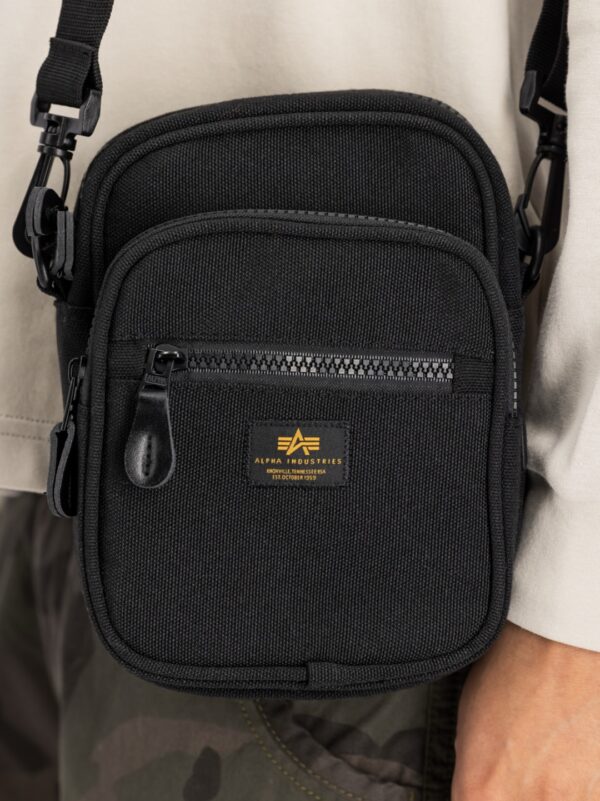 ALPHA INDUSTRIESBolso"Label Messenger Bag S"color negro