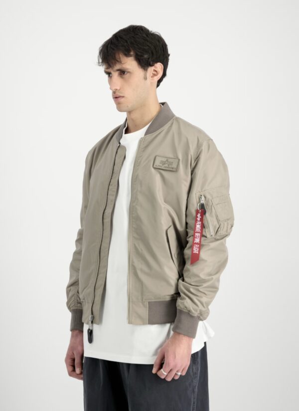 ALPHA INDUSTRIESBomber"MA-1 TTC Light"color beige