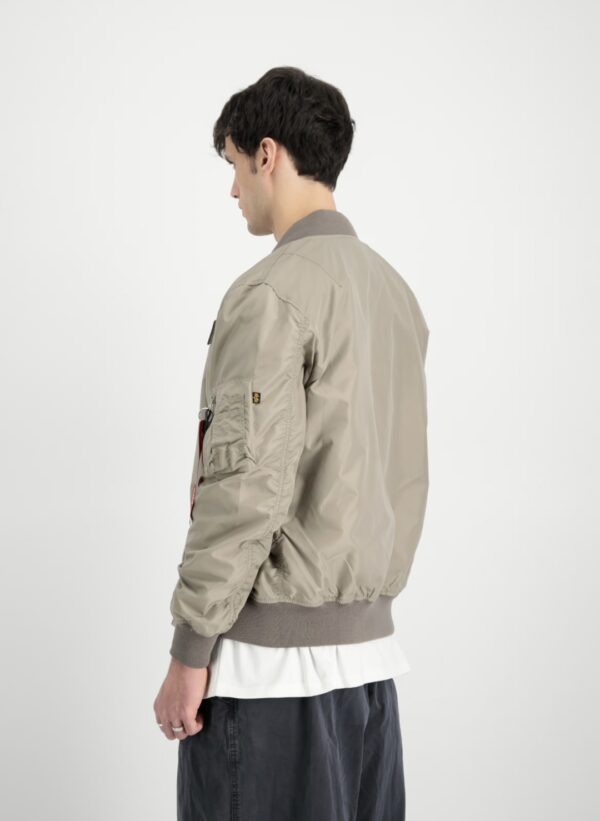 ALPHA INDUSTRIESBomber"MA-1 TTC Light"color beige