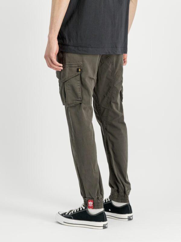 ALPHA INDUSTRIESPantalon"CottonTwill Jogger Pant"color gris