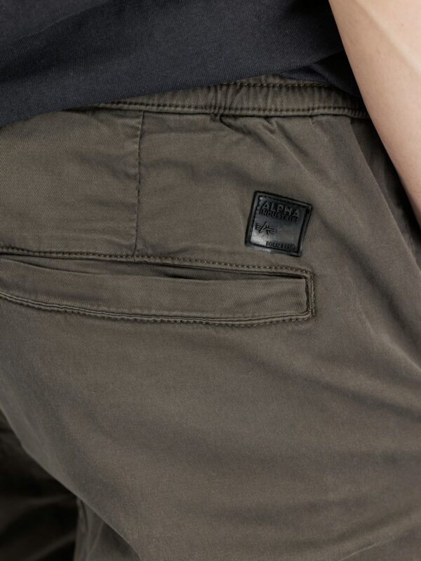 ALPHA INDUSTRIESPantalon"CottonTwill Jogger Pant"color gris