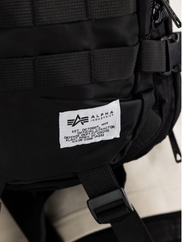 ALPHA INDUSTRIESMochila"Tactical Backpack"color negro