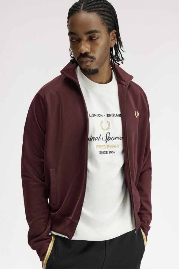 FRED PERRYChaqueta"Con contraste"color burdeos