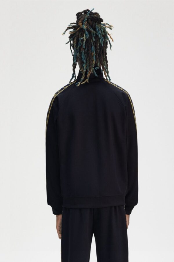 FRED PERRY Cjaqueta "CONTRAST TAPE TRACK JACKET"color marino