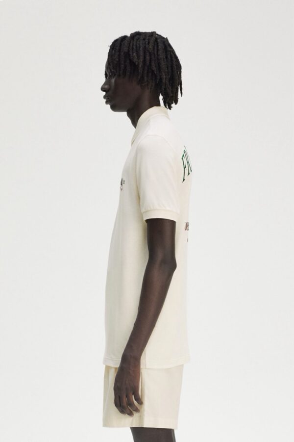 FRED PERRY Polo "CLUBHOUSE EMBROIDERED POLO"color crudo