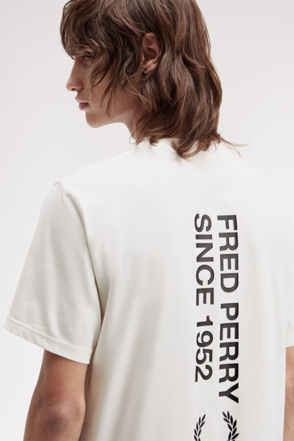 FRED PERRYCamiseta"BOLD BRANDING T-SHIRT"color crudo