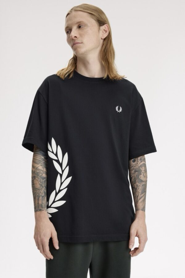 FRED PERRYCamiseta"Con logotipo laurel"color negro