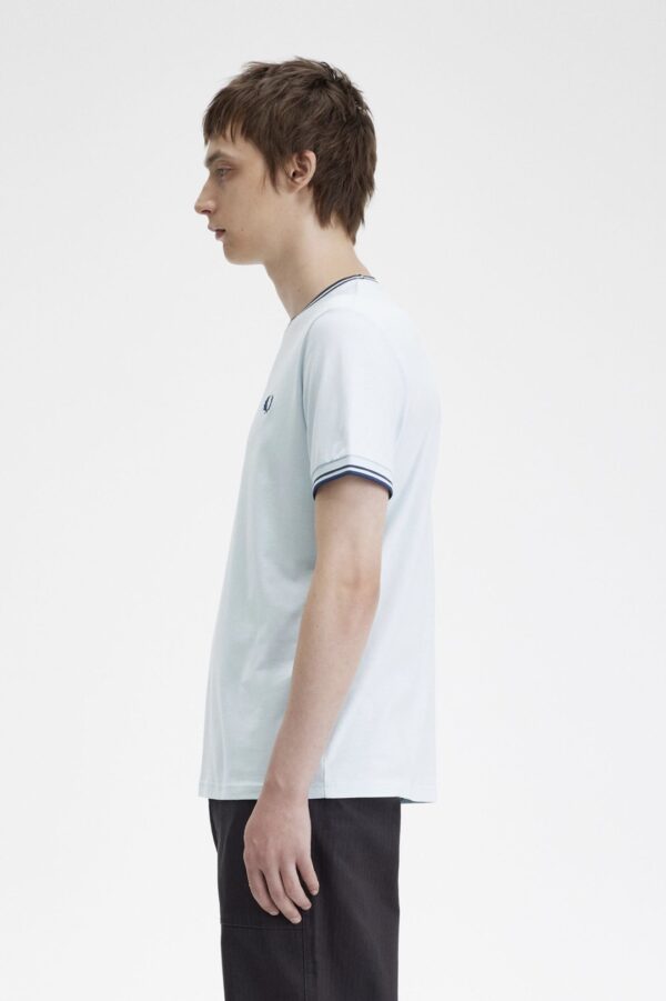 FRED PERRY Camiseta " TWIN TIPPED T-SHIRT " color celeste