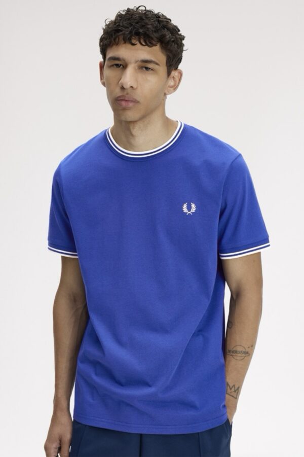 FRED PERRYCamiseta"TWIN TIPPED T-SHIRT"color marino