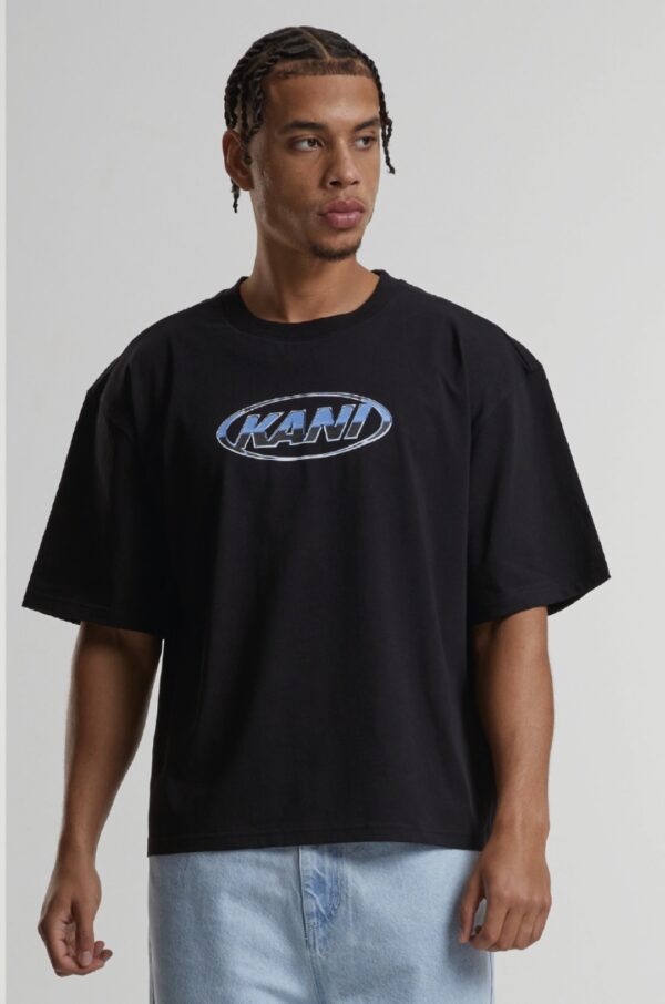 KARL KANI Camiseta "Woven SignaTurkeye Chrome Logo Crop Tee black"color negro