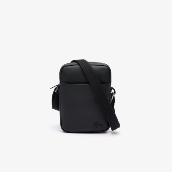 LACOSTEBolso"Classic vertical camera bag"color negro