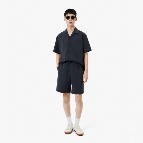 LACOSTEBermudas"Relaxed Fit Waffle Texture Shorts"color negro