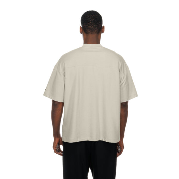 NEW ERACamiseta"M THROPRE SSTEE 2781 LASRAI STN"color beige