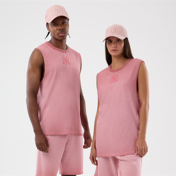 NEW ERABermudas"MLB WASHED LOGO SHORT NEYYAN PKR"color rosa