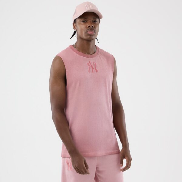 NEW ERACamiseta tirantes"MLB WASHED LOGO SLVLSS TEE NEYYAN PKR"color rosa