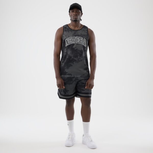 NEW ERABermudas"NE AOP MESH SHORT NEWERA BLK"color negro