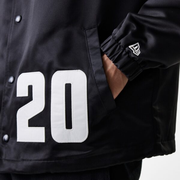 NEW ERAChaqueta"NE COACHES JACKET NEWERA BLK"color negro