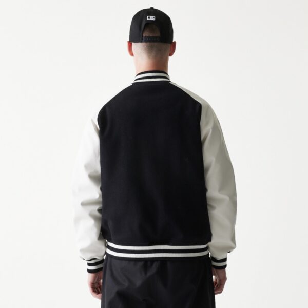 NEW ERAChaqueta"MLB VARSITY JACKET NEYYAN BLK"color negro