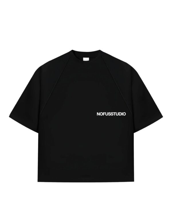 NOFUSSCamiseta"Tonight Cropped Tee"color negro