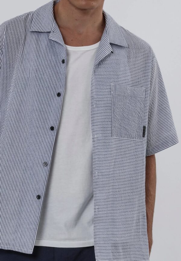 RELIGION Camisa"ILLUSION SHIRT"color blanco roto-azul