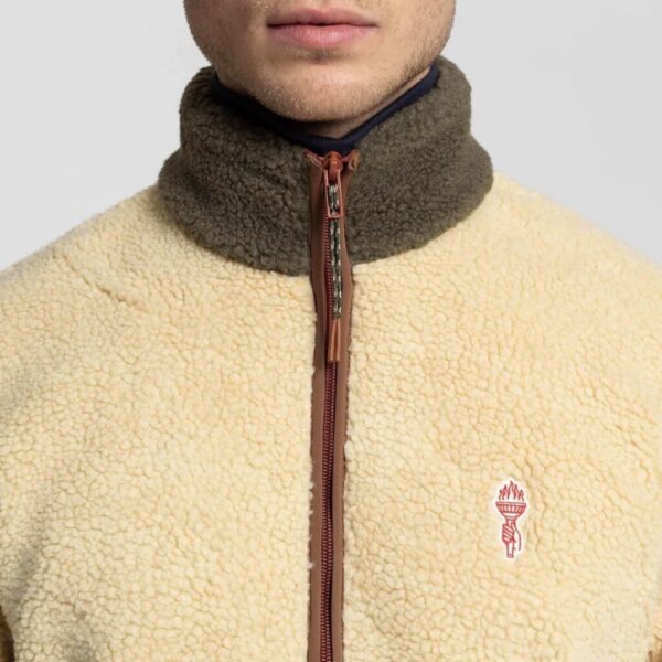 REVOLUTION Chaqueta color blanco roto