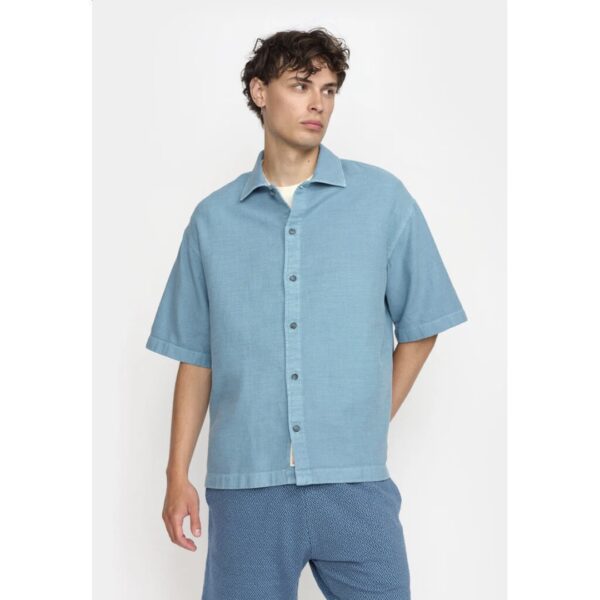 REVOLUTION Camisa "Oversize Short-sleeved Shirt" color azul
