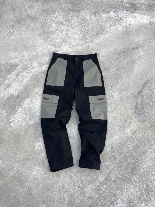 TRIKKO Pantalon " MECHANIC CARGOS " color negro