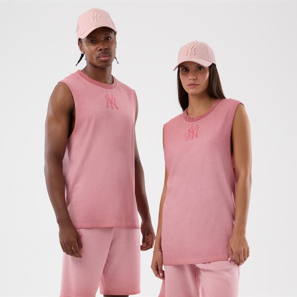 NEW ERABermudas"MLB WASHED LOGO SHORT NEYYAN PKR"color rosa