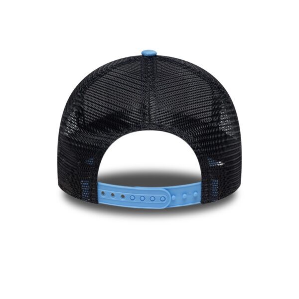 NEW ERAGorra"NE LOCATION PATCH TRUCKER NEWERA RAB"color azul