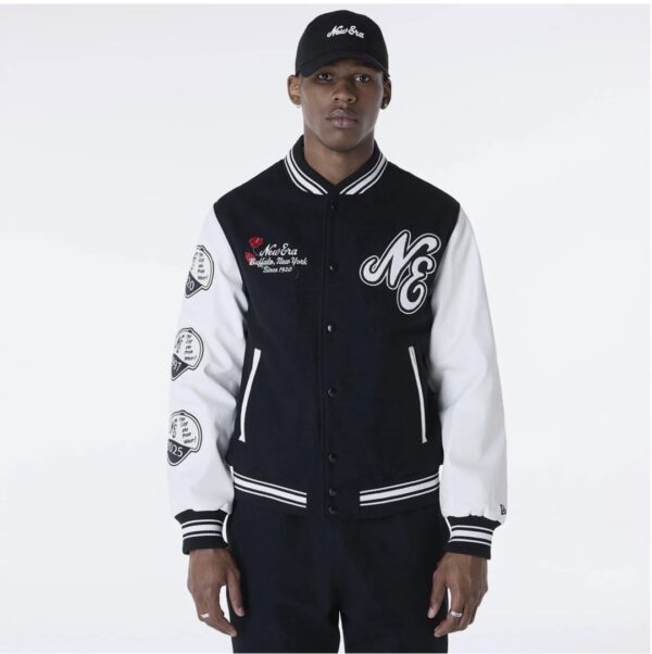 NEW ERAChaqueta"NE PATCH VARISTY NEWERA BLK"color negro