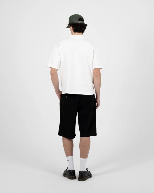 PROHIBITEDCamiseta"Speeding Tee Off-White"color blanco